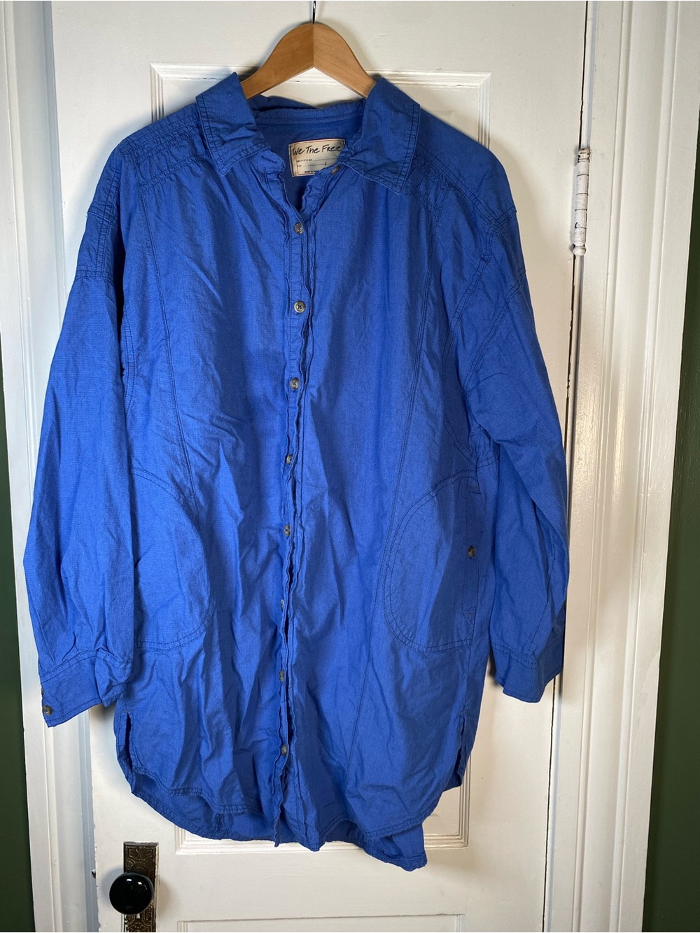 We The Free Cobalt Blue Button-Down Shirt with pockets size large